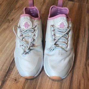 Nike Air Huarache Ultra SE size 6.5